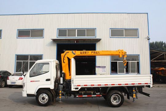 點(diǎn)擊查看詳細(xì)信息<br>標(biāo)題：3噸國(guó)四隨車吊 閱讀次數(shù)：3249