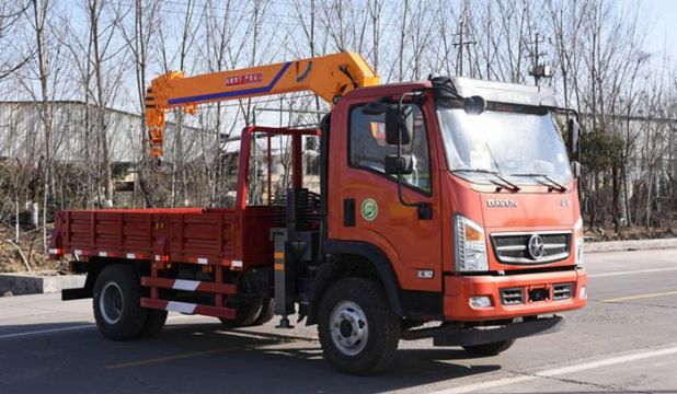 點(diǎn)擊查看詳細(xì)信息<br>標(biāo)題：3.2噸大運(yùn)隨車吊 閱讀次數(shù)：1913