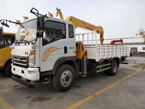 點(diǎn)擊查看詳細(xì)信息<br>標(biāo)題：5噸重汽豪曼隨車吊 閱讀次數(shù)：2068