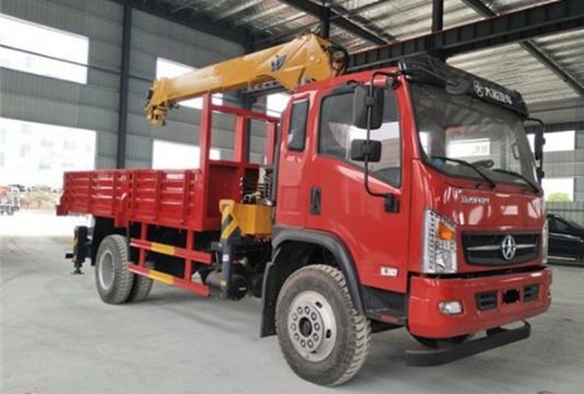 點(diǎn)擊查看詳細(xì)信息<br>標(biāo)題：5噸大運(yùn)隨車吊 閱讀次數(shù)：2050