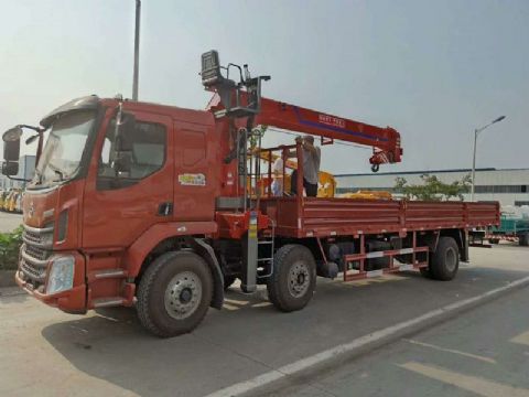 點(diǎn)擊查看詳細(xì)信息<br>標(biāo)題：柳汽前四后四隨車吊 閱讀次數(shù)：2132