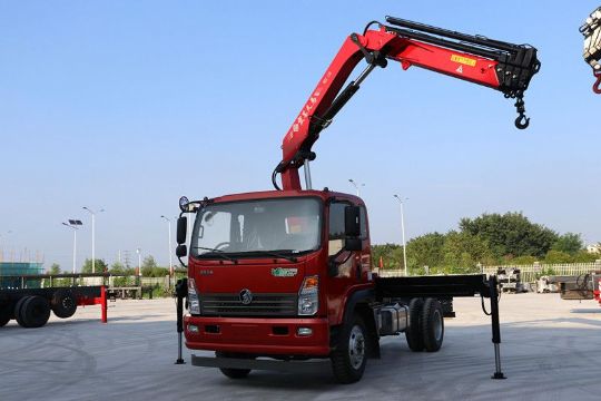 點(diǎn)擊查看詳細(xì)信息<br>標(biāo)題：6.3噸折臂吊 閱讀次數(shù)：2734