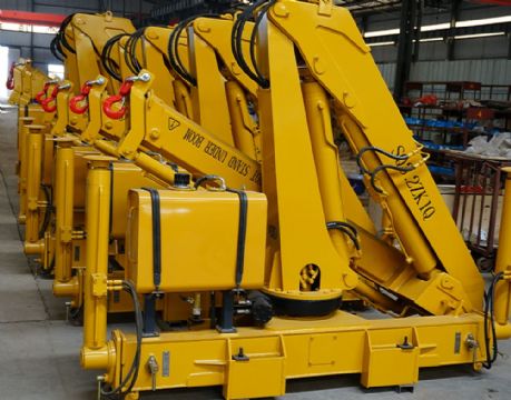 點擊查看詳細信息<br>標題：SQ3S3  3.2噸折臂吊 閱讀次數(shù)：2701